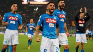 Наполи вышел в 1/8 финала Лиги чемпионов после победы над амстердамским "Аяксом"