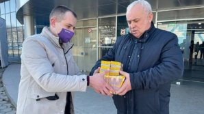 Moldtelecom, Moldcell и Orange раздают бесплатно sim-карты беженцам из Украины