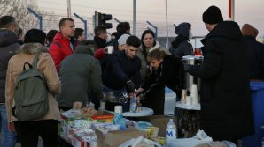 Христианский центр «Святая Троица» протянул руку помощи беженцам из Украины