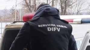 На КПП Леушень пресекли попытку провоза в страну пакета с марихуаной из Нидерландов