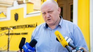 Социалисты оспорили решение парламента о продлении чрезвычайного положения в Молдове