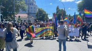 Страсти на фоне ориентации: как в столице прошел марш в поддержку ЛГБТ