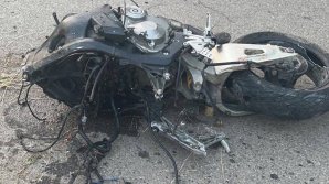 В районе Орхей мотоциклист врезался в дерево и погиб