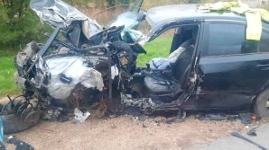 В районе Орхей легковушка столкнулась с грузовиком: два гражданина Украины угодили в больницу