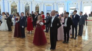 В Кишиневе прошел первый благотворительный "бал ангелов": благородная цель мероприятия